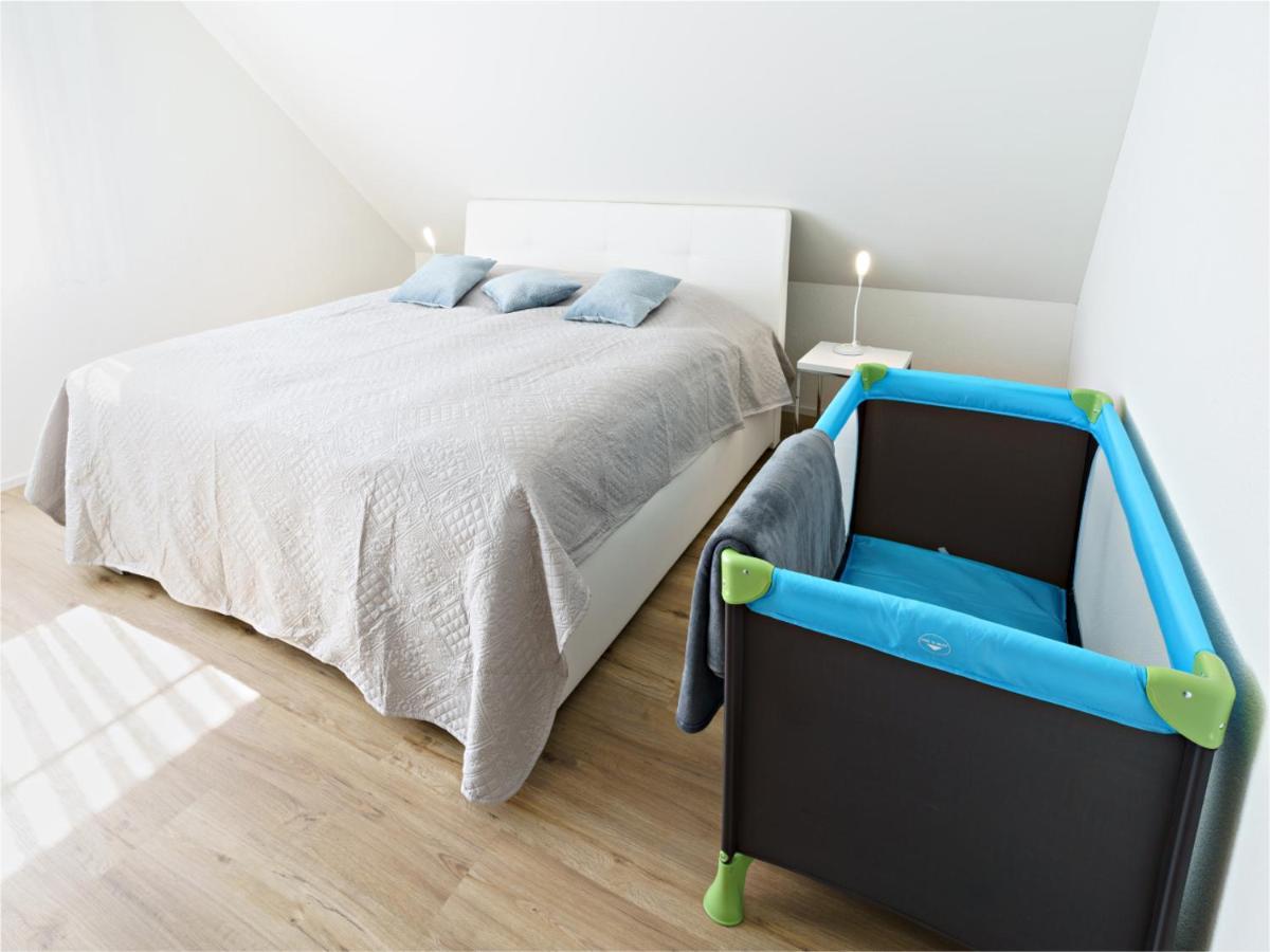 Exklusive 4.5 Zimmer Wohnung Fuer Familien Und Business Eschenz Buitenkant foto
